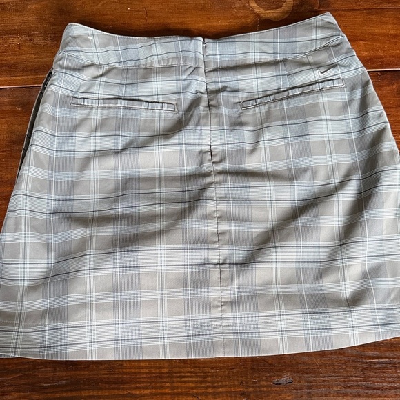 Nike Golf Plaid Mini Skirt Skort Gray Size Small - Picture 4 of 7